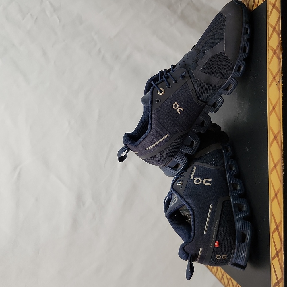 On Running Cloud 5 Waterproof Shoes Gem